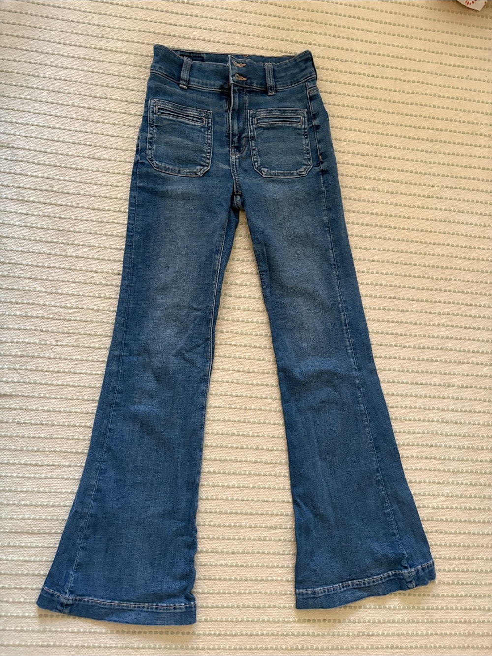 Women’s American Eagle Blue Flare Jeans Size - 00